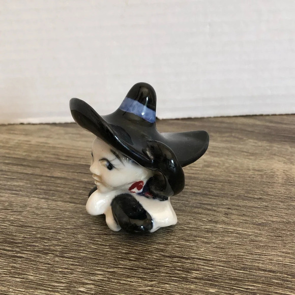 Vtg  Ceramic Pixie Cutie Figurine - Picture 5 of 9
